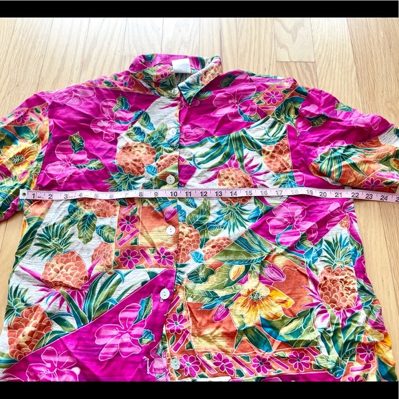 Vintage Pink Tropical flower Button Down - Picture 8 of 13